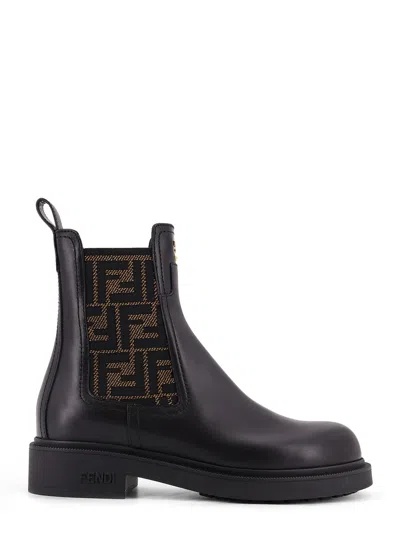 FENDI FENDI FILO LEATHER ANKLE BOOTS