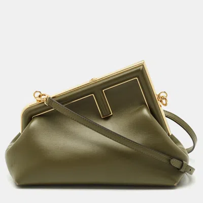 Pre-owned Fendi First Clutch Bag In Green