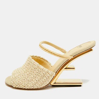 Pre-owned Fendi First Heel Size 40 Beige Woven Raffia Slide Sandals