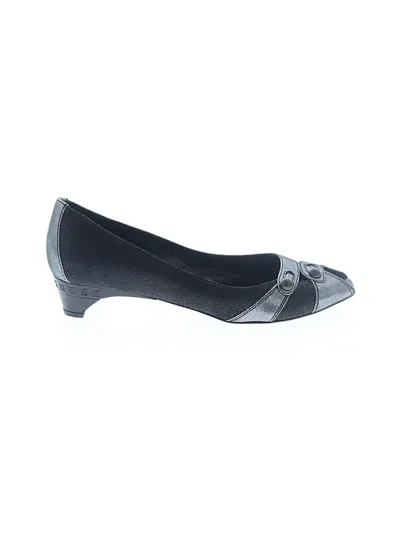 Pre-owned Fendi Flats In Silver