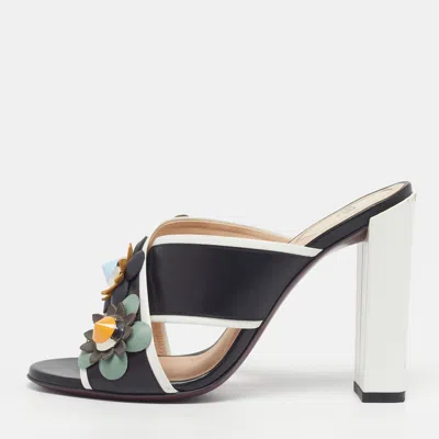 Pre-owned Fendi Flowerland Size 36 White/black Leather Criss Cross Slide Sandals