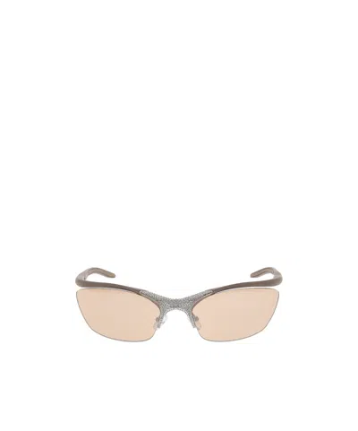 Fendi Geometric Frame Sunglasses In Brown
