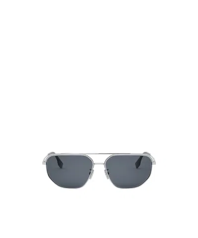Fendi Geometric Frame Sunglasses In Gray