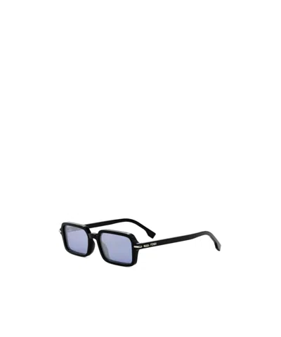 Fendi Geometric Sunglasses In Black