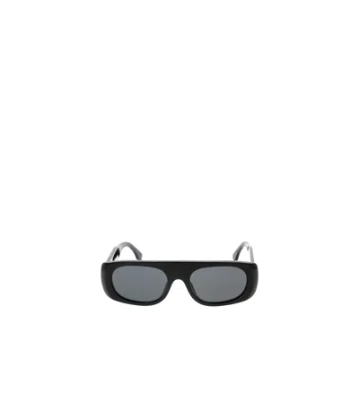 Fendi Geometric Sunglasses In Black