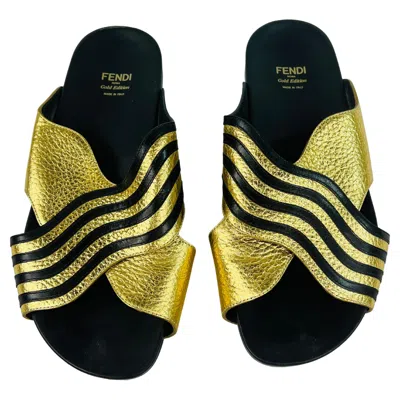 Pre-owned Fendi Gold Edition Leather Flat Sandals, Size 38.5 In Black