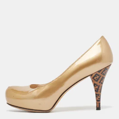 Pre-owned Fendi Gold Patent Leather Platform Round Toe Pumps Size 35