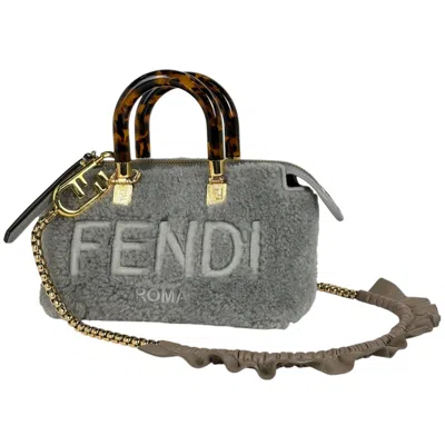 Pre-owned Fendi Gray Fabric Handbag Shoulder Bag ()