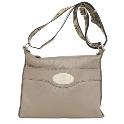 Pre-owned Fendi Gray Leather Shoulder Bag ()