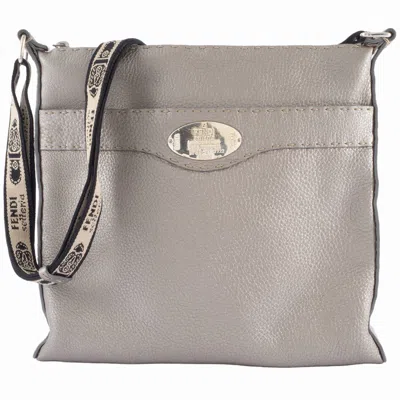 Pre-owned Fendi Gray Leather Shoulder Bag ()