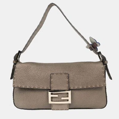 Pre-owned Fendi Gray Leather Stitch Baguette Handbag