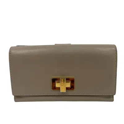 Pre-owned Fendi Grayish Leather Long Wallet (tri-fold) ()