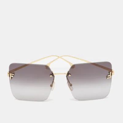 Pre-owned Fendi Grey Gradient Fe4082us First Crystal Square Sunglasses
