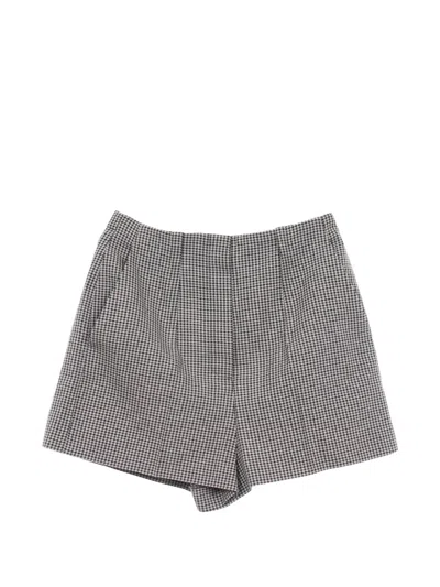 Pre-owned Fendi Houndstooth-pattern Shorts In Black