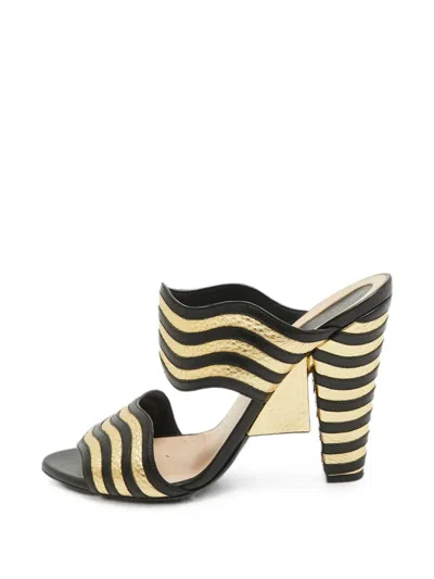 Pre-owned Fendi Hypnosis Leather Sandals In Black