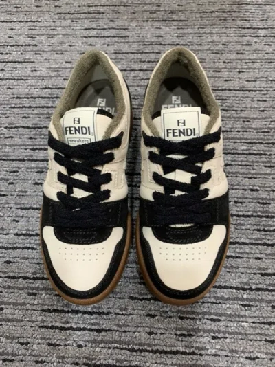 Fendi Lace-up Sneakers In Neutral