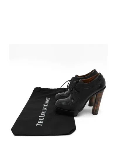 Pre-owned Fendi Lace-up Brogue Ankle Boots In Black