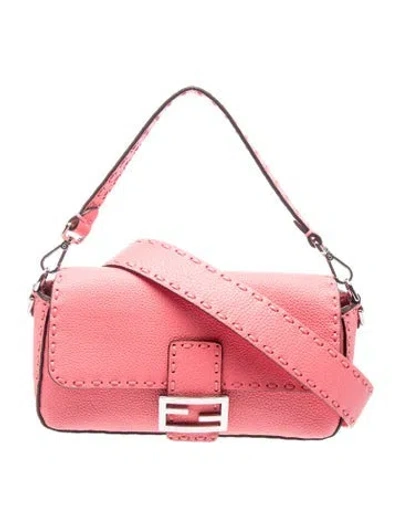 Pre-owned Fendi Leather Baguette In Pink
