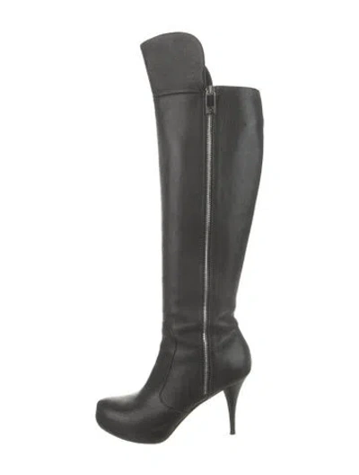 Pre-owned Fendi Leather Boots In Black