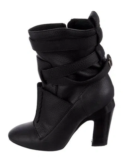 Pre-owned Fendi Leather Boots In Black