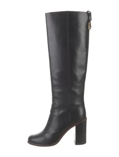 Pre-owned Fendi Leather Boots In Black