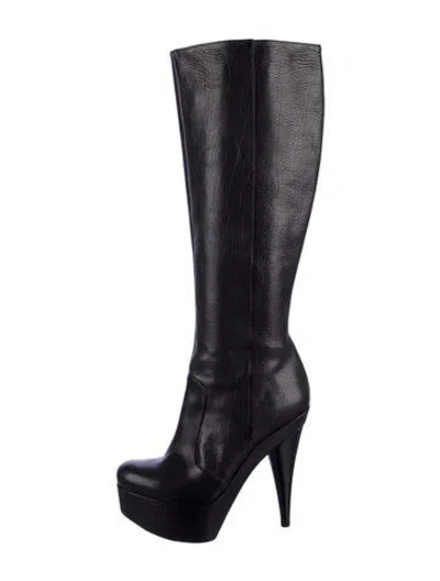 Pre-owned Fendi Leather Boots In Black