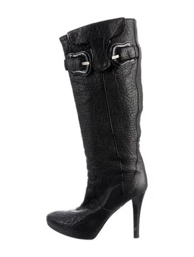 Pre-owned Fendi Leather Boots In Black