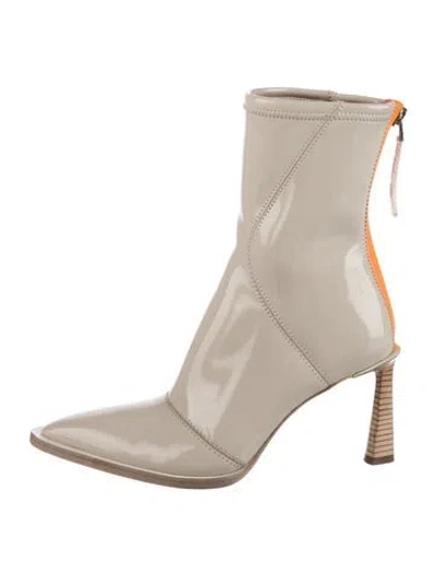 Pre-owned Fendi Leather Boots In Neutrals