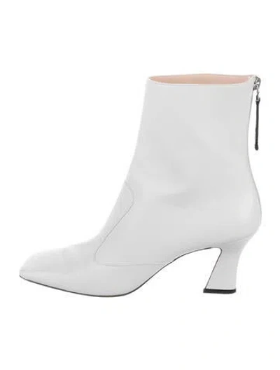 Pre-owned Fendi Leather Boots In White