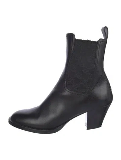 Pre-owned Fendi Leather Chelsea Boots In Black