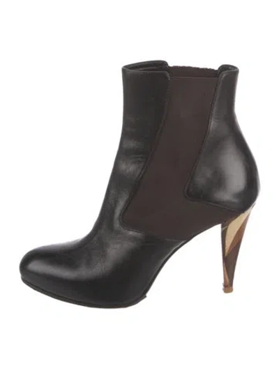 Pre-owned Fendi Leather Chelsea Boots In Black