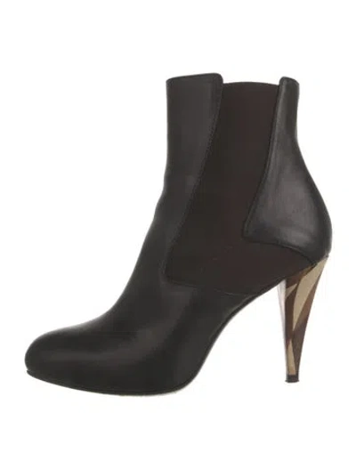 Pre-owned Fendi Leather Chelsea Boots In Black