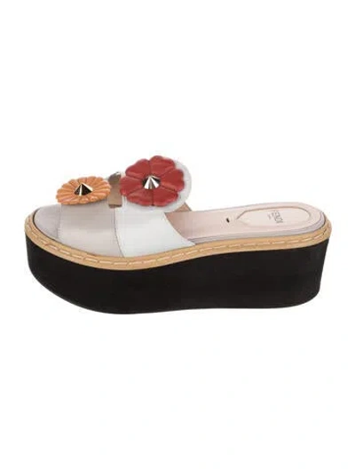 Pre-owned Fendi Leather Floral Print Slides In Black