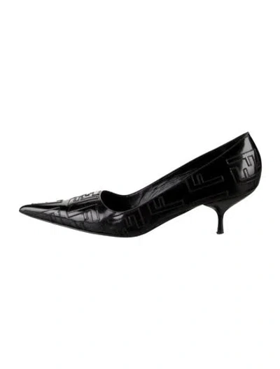 Pre-owned Fendi Leather Graphic Print Pumps In Black