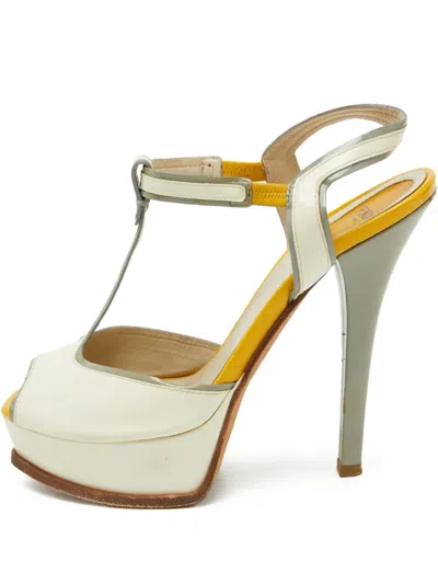 Pre-owned Fendi Leather Heeled Sandals
