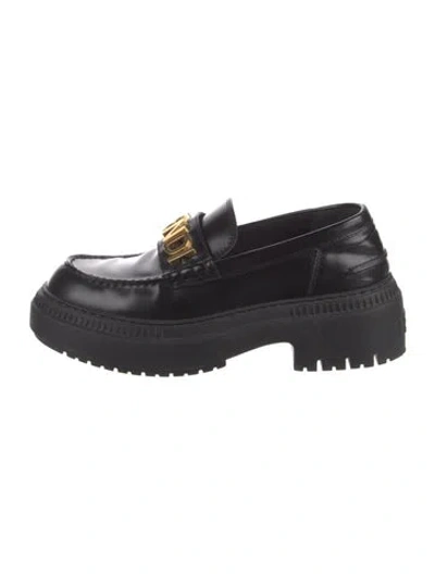 Pre-owned Fendi Leather Loafers In Black
