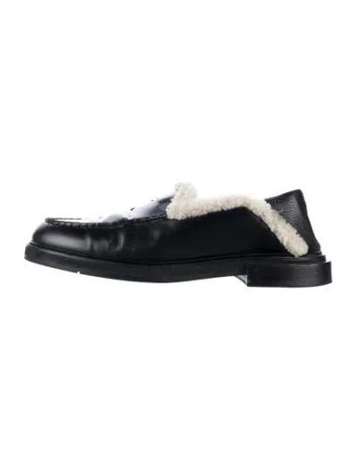 Pre-owned Fendi Leather Loafers In Black