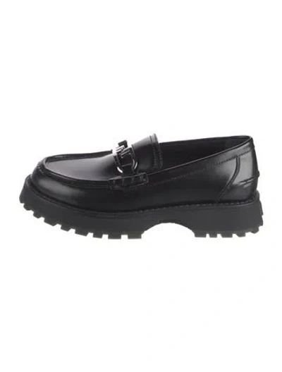 Pre-owned Fendi Leather Loafers In Black