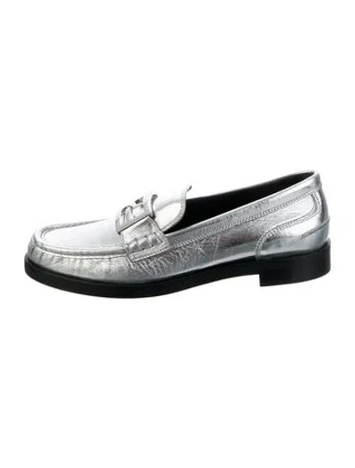 Pre-owned Fendi Leather Loafers In Metallic/silver