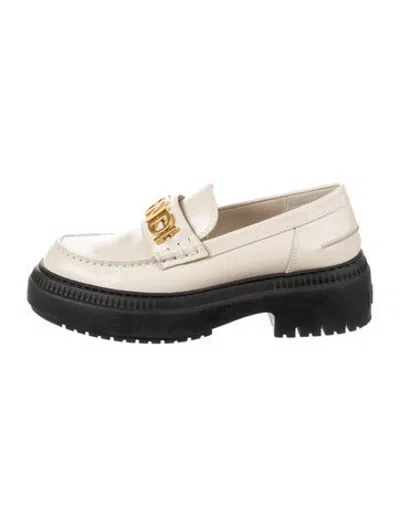 Pre-owned Fendi Leather Loafers In Neutrals