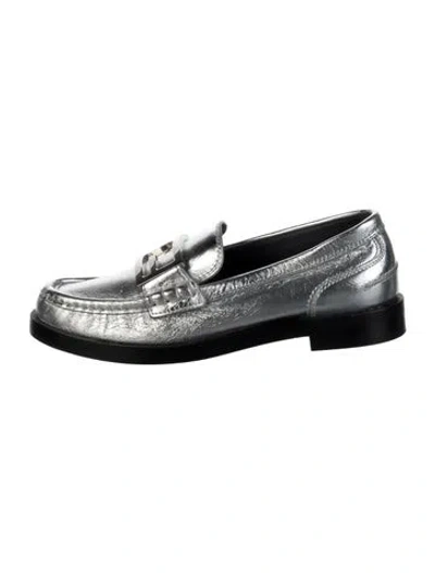 Pre-owned Fendi Leather Loafers In Silver