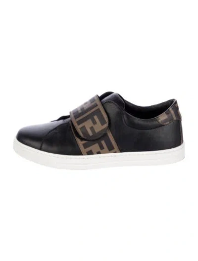 Pre-owned Fendi Babies' Leather Low-top Sneakers In Black