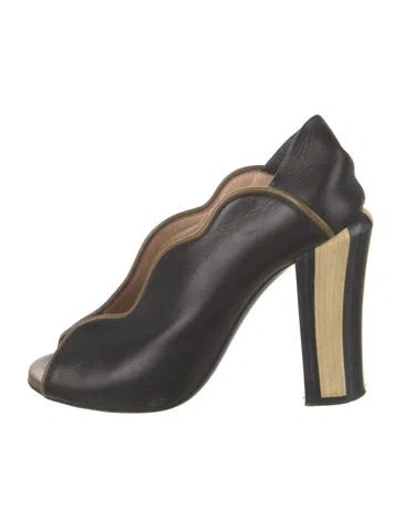 Pre-owned Fendi Leather Mules In Black