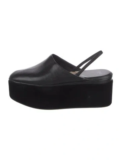 Pre-owned Fendi Leather Mules In Black