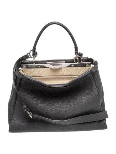 Pre-owned Fendi Leather Peekaboo Medium In Black