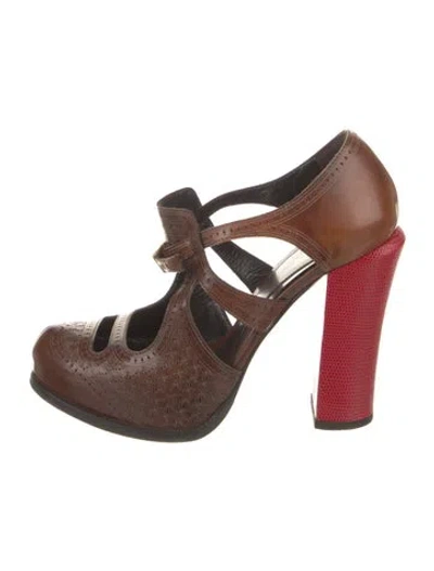 Pre-owned Fendi Leather Printed Pumps In Brown