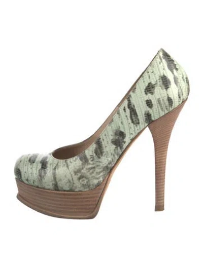 Pre-owned Fendi Leather Printed Pumps In Multi