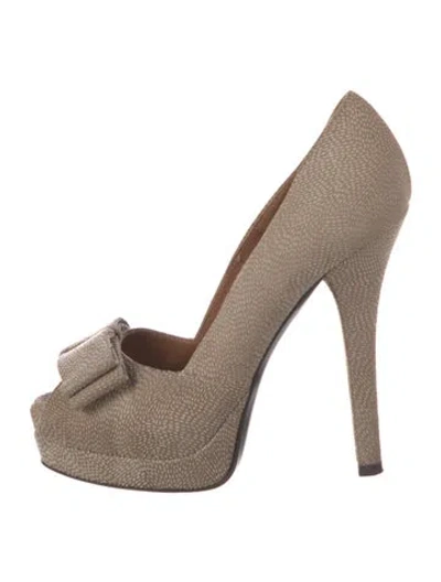 Pre-owned Fendi Leather Printed Pumps In Neutral