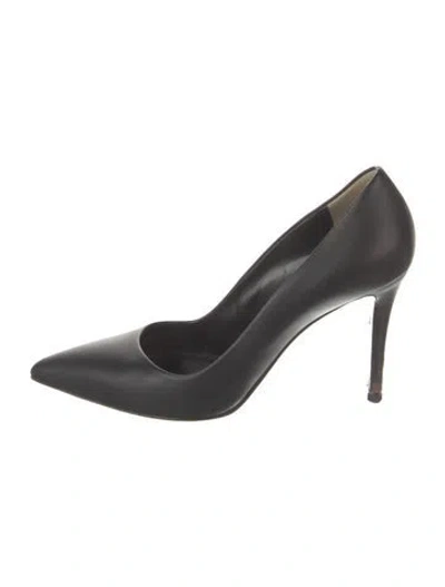 Pre-owned Fendi Leather Pumps In Black