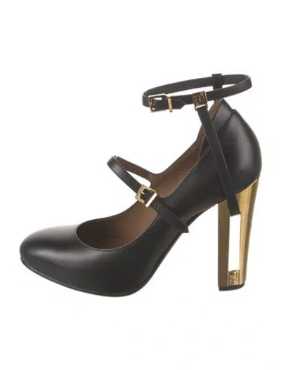 Pre-owned Fendi Leather Pumps In Black